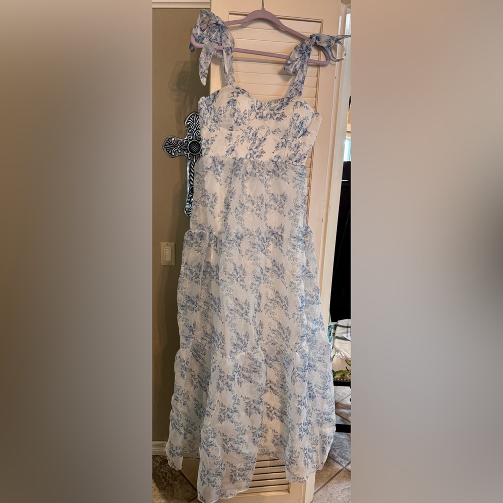 Women’s Blue Floral Tie-Shoulder Maxi Dress